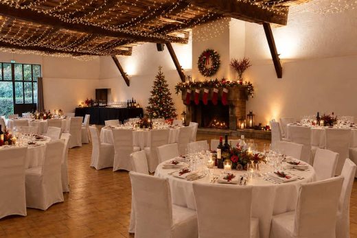 Repas de Noël d&#8217;entreprise : dîner et dormir sur place